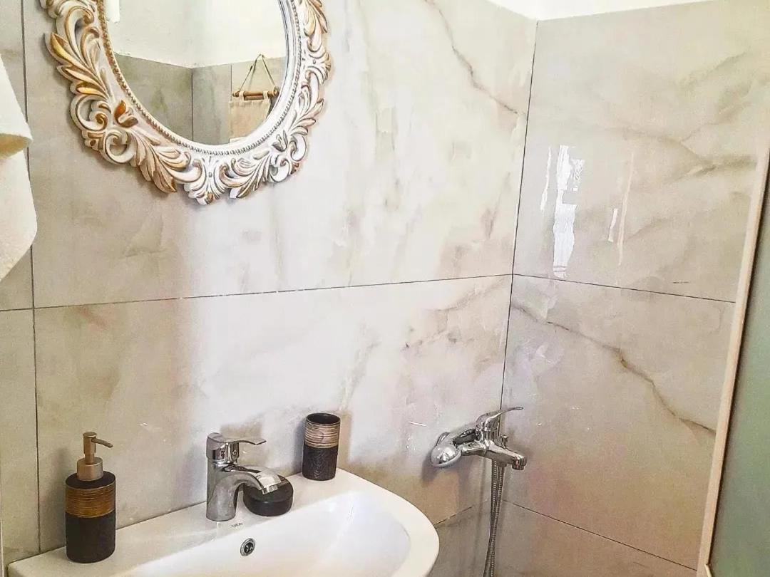 Dim'S Villas Кєпаро Екстер'єр фото